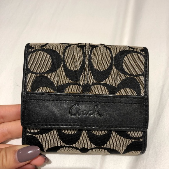 Coach Wallet - Picture 1 of 6